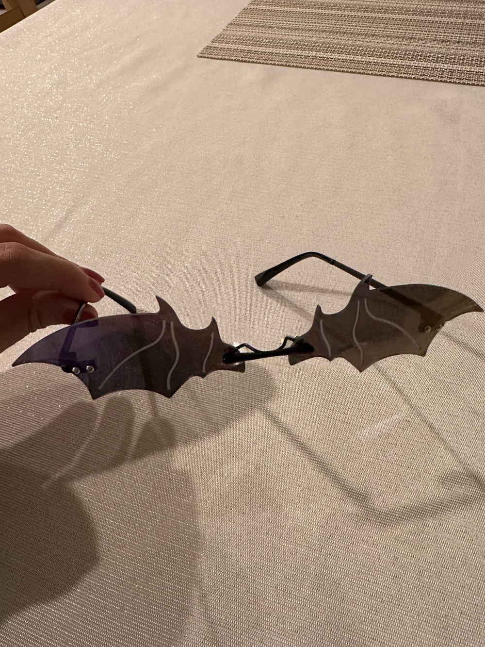 Stylish Bat-Wing Rimless Sunglasses in Dark Purple - Gothic